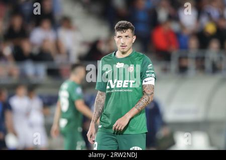 Erick Exposito Hernandez di Slask Wroclaw visto durante la partita di calcio polacca PKO Ekstraklasa League 2023/2024 tra Puszcza Niepolomoce e Slask Wroclaw allo Stadio Cracovia. Punteggio finale; pallone Puszcza Niepolomice 1:3 di Breslavia. Foto Stock