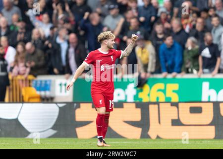 Wolverhampton, Regno Unito. 16 settembre 2023. Harvey Elliott del Liverpool (19) celebra il terzo gol della squadra durante la partita di Premier League tra Wolverhampton Wanderers e Liverpool a Molineux, Wolverhampton, sabato 16 settembre 2023. (Foto: Gustavo Pantano | mi News) crediti: MI News & Sport /Alamy Live News Foto Stock