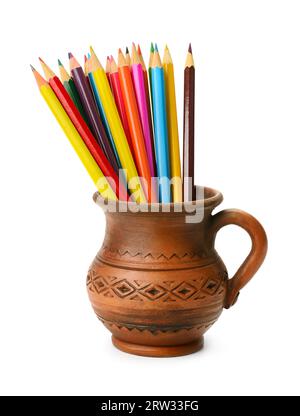 matita in tazza di ceramica isolata su sfondo bianco Foto Stock