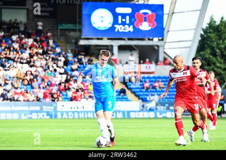 Peterborough, Regno Unito. 16 settembre 2023. Josh Knight (5 Peterborough United) controlla il pallone durante la partita di Sky Bet League 1 tra Peterborough e Leyton Orient a London Road, Peterborough, sabato 16 settembre 2023. (Foto: Kevin Hodgson | mi News) crediti: MI News & Sport /Alamy Live News Foto Stock