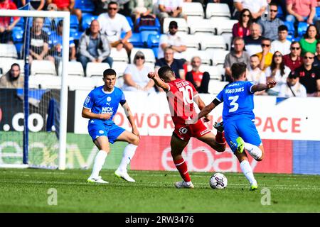 Peterborough, Regno Unito. 16 settembre 2023. Ruel Sotiriou (10 Leyton Orient) spara durante la partita della Sky Bet League 1 tra Peterborough e Leyton Orient a London Road, Peterborough sabato 16 settembre 2023. (Foto: Kevin Hodgson | mi News) crediti: MI News & Sport /Alamy Live News Foto Stock