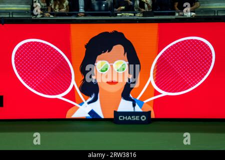 Logo Billie Jean King per cinquant'anni di parità di stipendio agli US Open Tennis Championship. Foto Stock