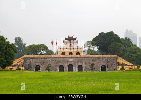 Hanoi, Vietnam - 18 agosto 2018: La Cittadella Imperiale di Thang Long (vietnamita: Hoàng thành Thăng Long/皇城昇龍) si trova nel centro di Hanoi, Vietn Foto Stock