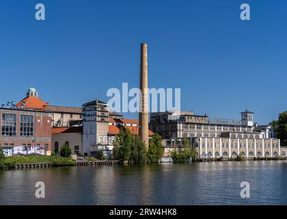 Ex birrificio Berliner Buergerbraeu, Spree a Friedrichshagen, Berlino, Germania Foto Stock