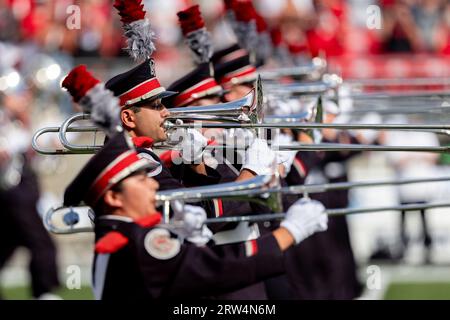 Columbus, Ohio, USA. 16 settembre 2023. La banda di marchiatura degli Ohio State Buckeyes si esibisce prima della partita tra i Western Kentucky Hilltoppers e gli Ohio State Buckeyes all'Ohio Stadium di Columbus, Ohio. (Immagine di credito: © Scott Stuart/ZUMA Press Wire) SOLO USO EDITORIALE! Non per USO commerciale! Foto Stock