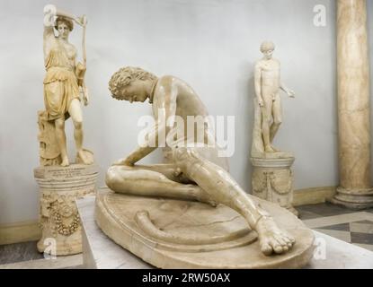 Statua in marmo Principe Galata Ferito, Galata morente, Galata Capitolino, copia romana di un originale c. 230 220 a.C., Palazzo nuovo, Musei Capitolini Foto Stock