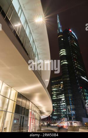 Edificio commerciale di Piuarch, Piazza Gae Aulenti, Torre Unicredit, Torre Unicedit, sede della banca italiana UniCredit, architetto Cesar Foto Stock