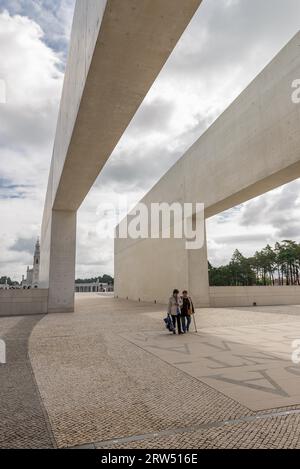 Fatima, Portogallo, 25 aprile 2014: Il Santuario di Fatima, chiamato anche Basilica di Lady Fatima, Portogallo Foto Stock