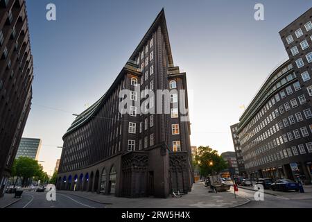 Amburgo, Germania - 13 giugno 2023: Chilehaus o Casa del Cile facciata esterna in stile Art Deco o espressionista degli anni '1920. Foto Stock