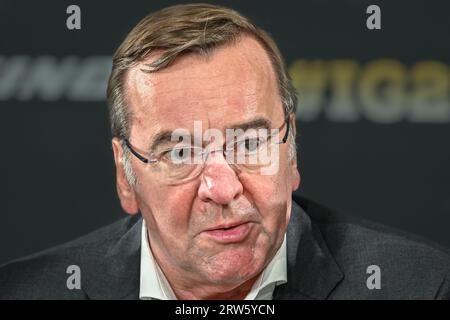 Düsseldorf, Germania. 16 settembre 2023. Boris Pistorius, SPD, ministro federale della difesa della Germania e membro del governo tedesco, parla alla conferenza stampa di chiusura di Invictus Games. Crediti: Imageplotter/Alamy Live News Foto Stock