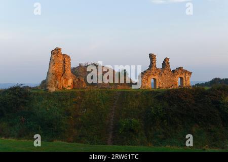 Alba al Sandal Castle di Wakefield, West Yorkshire, Regno Unito Foto Stock