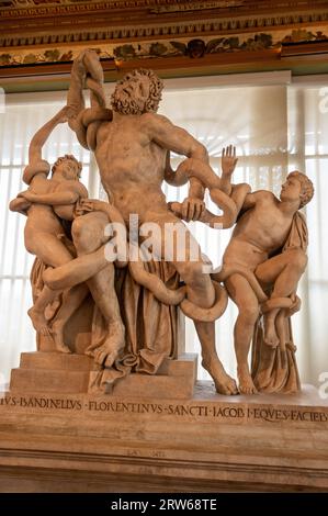 Una scultura di Laocoon, un sacerdote troiano e i suoi figli schiacciati da serpenti marini, scolpita dal fiorentino Baccio Bandinelli (1493 - 1560). io Foto Stock