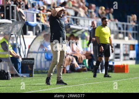 Linkoping, Svezia. 17 settembre 2023. Bilborsen Arena, Linkoping, Svezia, 9 settembre 2023: Capo allenatore Richard Johansson (Orebro) durante la partita nella Lega svedese OBOS Damallsvenskan il 9 settembre 2023 tra Linkoping FC e KIF Orebro alla Bilborsen Arena di Linkoping, Svezia (Peter Sonander/SPP) credito: SPP Sport Press Photo. /Alamy Live News Foto Stock