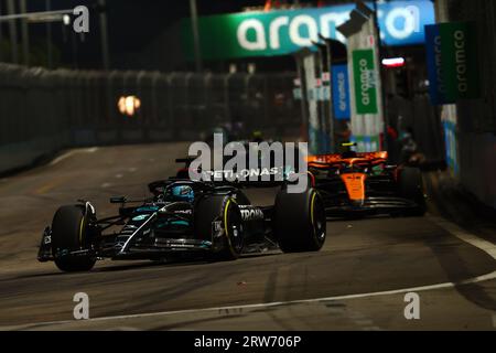 Singapore, Singapore. 17 settembre 2023. George Russell (GBR) Mercedes AMG F1 W14. Formula 1 World Championship, Rd 16, Gran Premio di Singapore, domenica 17 settembre 2023. Circuito di Marina Bay Street, Singapore. Crediti: James Moy/Alamy Live News Foto Stock