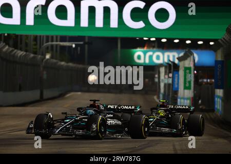 Singapore, Singapore. 17 settembre 2023. George Russell (GBR) Mercedes AMG F1 W14. Formula 1 World Championship, Rd 16, Gran Premio di Singapore, domenica 17 settembre 2023. Circuito di Marina Bay Street, Singapore. Crediti: James Moy/Alamy Live News Foto Stock