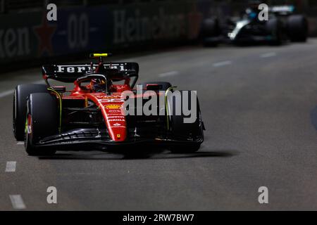 Circuito di Marina Bay Street, Singapore. 17 settembre 2023. 2023 Formula 1 Singapore Airlines Gran Premio di Singapore; giornata della gara; numero 55 pilota della Scuderia Ferrari Carlos Sainz Jr credito: Action Plus Sports/Alamy Live News Foto Stock