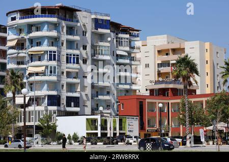 Vlorë, Albania, domenica 2 settembre 2023 il centro di Valona Albania conosciuta anche con diversi nomi alternativi è la seconda città portuale più grande dell'Albania Foto Stock