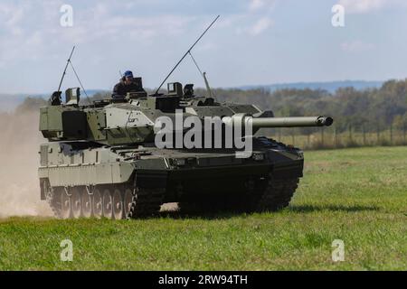 Leopard 2A7V Tank ai NATO Days 2023 a Ostrava, Repubblica Ceca Foto Stock