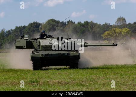 Leopard 2A7V Tank ai NATO Days 2023 a Ostrava, Repubblica Ceca Foto Stock