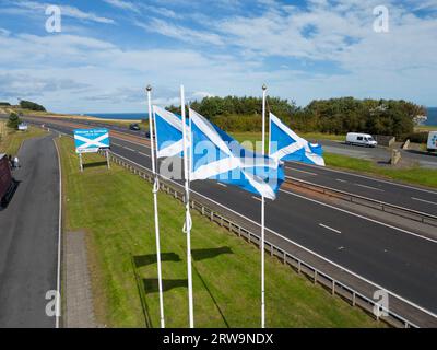 Veduta aerea del confine anglo-scozzese (Inghilterra/Scozia) sulla A1 a Lamberton in Scottish Borders, Scozia, Regno Unito Foto Stock
