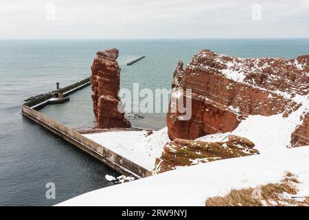 Lange Anna su Helgoland in inverno, Germania, Lange Anna su Helgoland in inverno, Mare del Nord, Germania Foto Stock