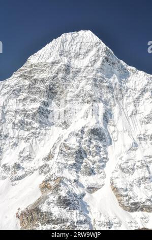 Vista frontale di Kangchendzonga, il terzo più alto di montagna del mondo Foto Stock