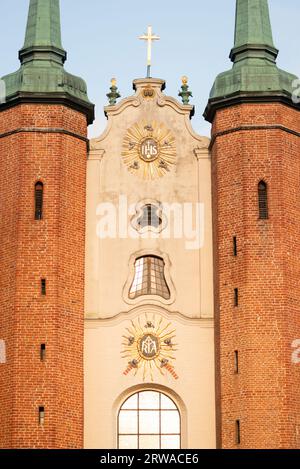 Dettagli architettonici della facciata della Cattedrale di Oliwa o della Cattedrale di Oliwska a Danzica, Polonia, Europa, UE Foto Stock