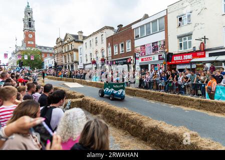 Colchester Soapbox Rally. Sapbox derby Gravity Racing nella High Street di Colchester, Essex, Regno Unito. Partecipante 06 Valkyrie, Rowhedge Coastal Rowing Club Foto Stock