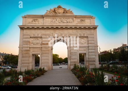 Porte Desilles, cancello commemorativo di Nancy, Francia, Place du Luxembourg, monumento storico per ricordare le vittime della guerra rivoluzionaria americana Foto Stock
