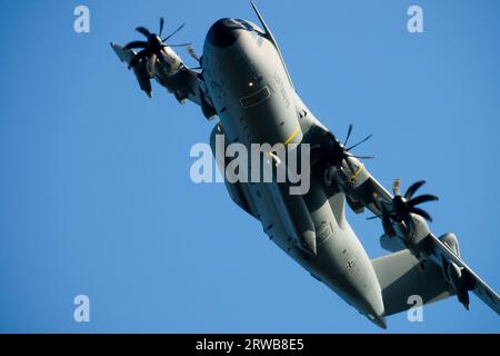 Airbus A400M Atlas aereo da trasporto Luftwaffe dell'Aeronautica militare tedesca Foto Stock