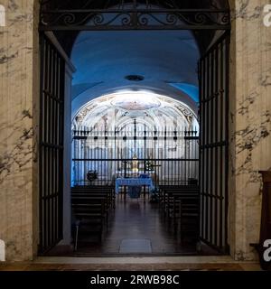 17 novembre 2022 a Roma, Italia: Interno della Basilica di Santa Croce a Gerusalemme Foto Stock