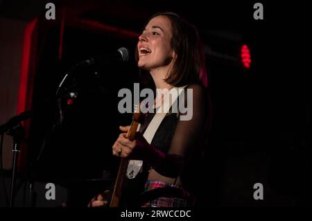 Glasgow, Scozia, Regno Unito. 17 settembre 2023. Fotografie di Margaret Glaspy che si esibisce al SWG3 Glasgow il 17 settembre 2023 Credit: Glasgow Green at Winter Time/Alamy Live News Foto Stock