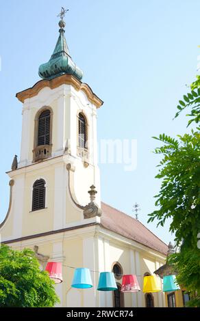 Una bella chiesa a Szentendre - 26.08.2023: Città di Szentendre in Ungheria Foto Stock