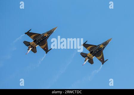 Konya, Turchia - 07 01 2021: Anatolian Eagle Air Force esercizio 2021 Soloturk F16 Fighter Jet n posizione decollo in Turchia Foto Stock