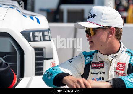 Kansas City, Kansas, Stati Uniti. 8 settembre 2023. Jesse Love (1), pilota della NASCAR Craftsman Truck Series, scende in pista per la kansas Lottery 200 all'autodromo di Kansas City, Kansas City. (Immagine di credito: © Logan T Arce Grindstone Media GR/ASP) SOLO USO EDITORIALE! Non per USO commerciale! Foto Stock