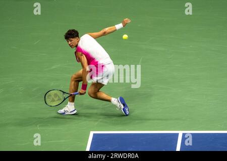 Ben Shelton (USA) partecipa alle semifinali del singolo maschile agli US Open Tennis 2023 Foto Stock