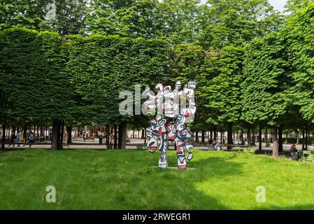 Le bel costume, un'opera d'arte di Jean Dubuffet, nel Giardino delle Tuileries, Parigi, Francia Tuileries Foto Stock