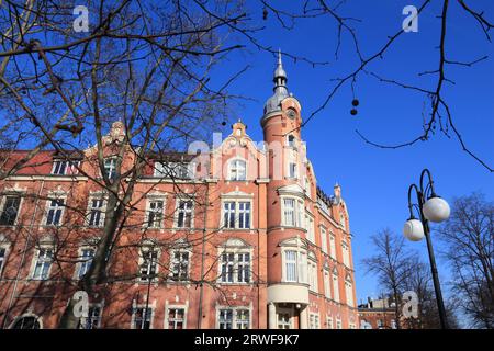 Siemianowice Slaskie, città dell'alta Slesia (Gorny Slask), regione della Polonia. Edificio del consiglio comunale. Foto Stock