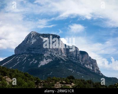 Il Peña Montañesa di Aragona/Spagna Foto Stock