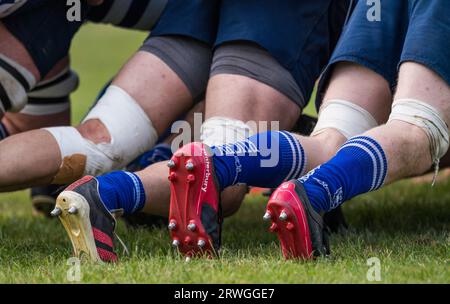 Inglese Mens amatoriale Rugby Union giocatori che giocano in una partita di campionato. Foto Stock