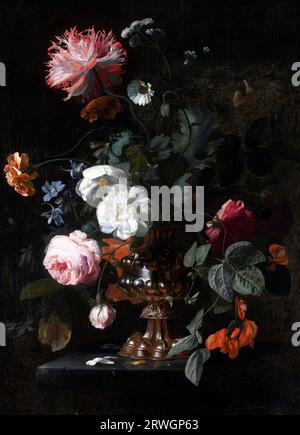 Flowers in a Metal Vase del pittore olandese del Golden Age, Simon Pietersz Verelst (1644–c.. 1721), olio su tela, c. 1700 Foto Stock