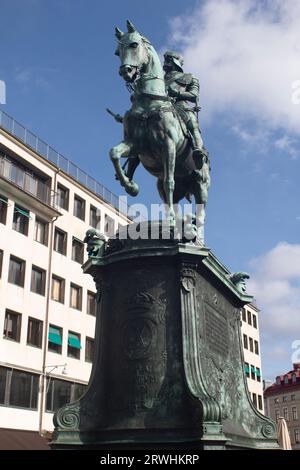 Statua equestre di Carlo IX a Kungsportsplatsen, Gothenburg, Svezia Foto Stock