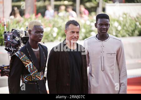 VENEZIA, ITALIA - SETTEMBRE 06: Mamadou Kouassi, Khady Sy, Moustapha Fall, Issaka Sawagodo, ospite, Matteo Garrone, ospite, Seydou Sarr, Flaure B.B. Kabo Foto Stock