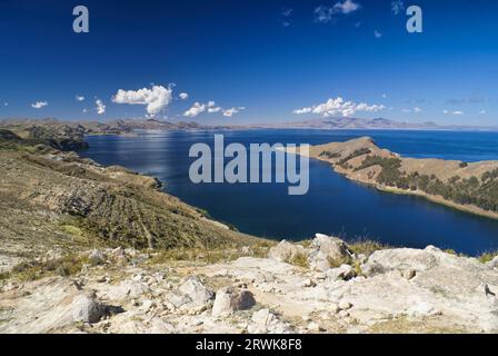 Vista pittoresca di Isla del Sol, isola sul lago Titicaca in Bolivia Foto Stock