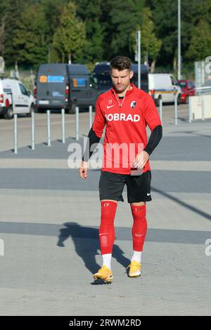 Friburgo, Deutschland. 20 settembre 2023. Lukas Kübler (SC Freiburg) auf dem Weg zum Abschlusstraining zum Auftakt der Fussball-Europa-League Olympiakos Piräus vs SC Freiburg crediti: dpa/Alamy Live News Foto Stock