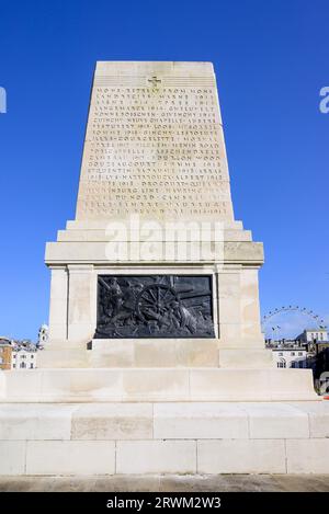 Londra, Regno Unito. The Guards Divisional Memorial (Harold Charlton Bradshaw / Gilbert Ledward; 1926) Horse Guards Parade Foto Stock