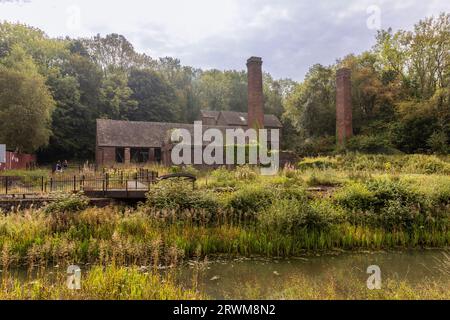 Tje ex Iron Foundry, uno degli edifici originali non ricostruiti a Blists Hill Victorian Town, Telford, Shropshire, Inghilterra. Foto Stock