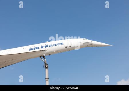 Sinsheim, Germania - 30 agosto 2023: Aereo francese Concord nel museo tecnico di Sinsheim, Germania. Foto Stock