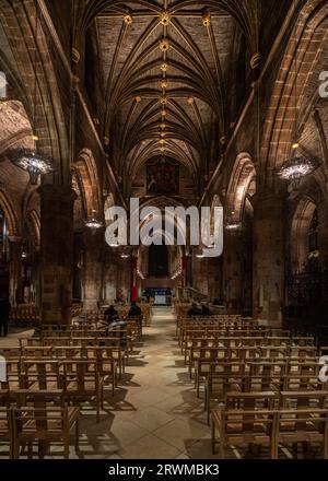 L'interno della cattedrale di St Giles (High Kirk) con la sua architettura panoramica, Edimburgo. Foto Stock