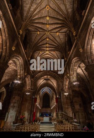 L'interno della cattedrale di St Giles (High Kirk) con la sua architettura panoramica, Edimburgo. Foto Stock